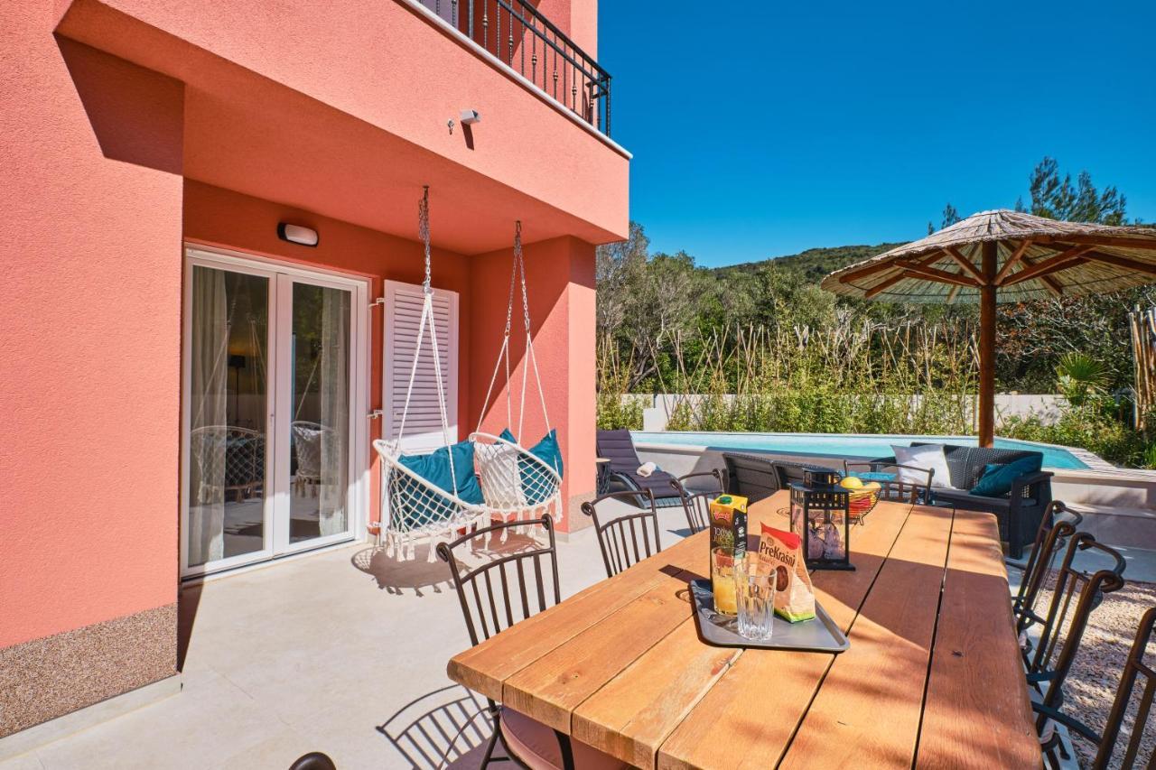 Meacres Sun Villa Miholascica Buitenkant foto