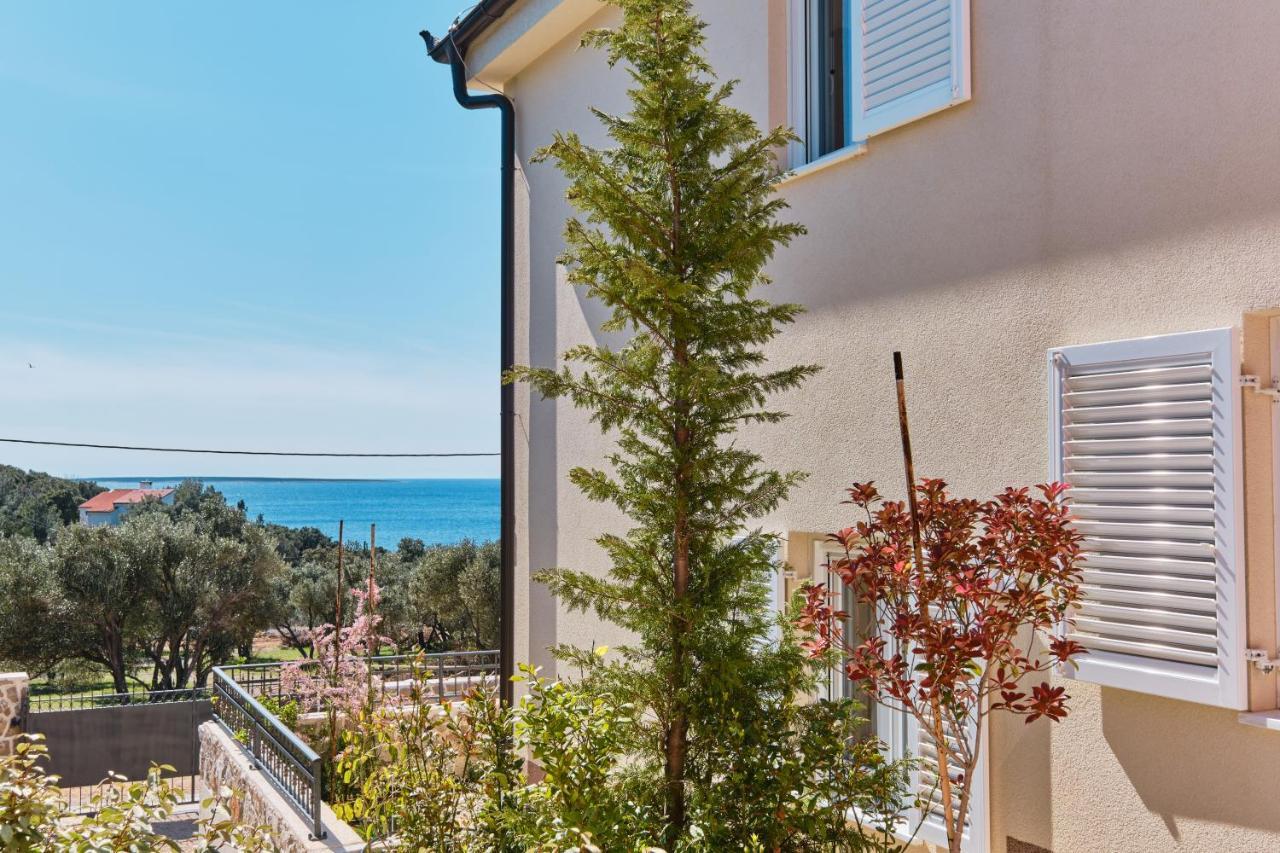 Meacres Sun Villa Miholascica Buitenkant foto
