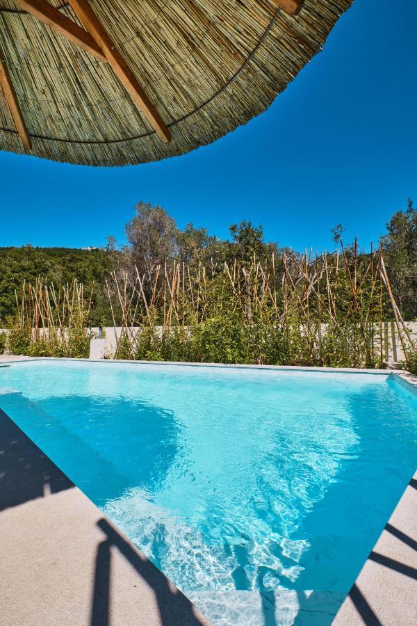 Meacres Sun Villa Miholascica Buitenkant foto