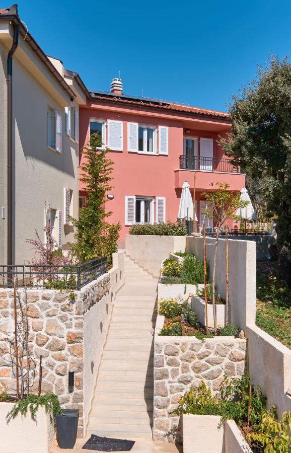 Meacres Sun Villa Miholascica Buitenkant foto