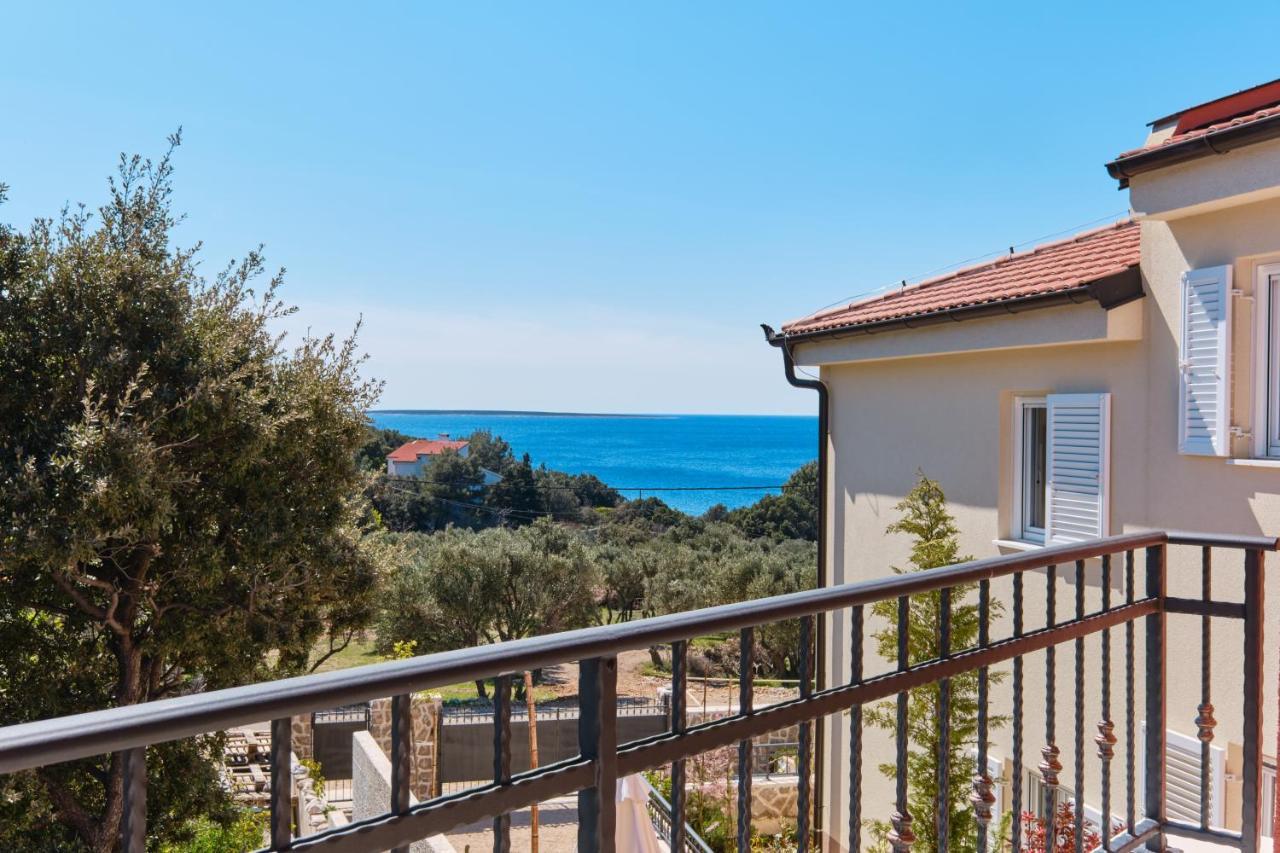 Meacres Sun Villa Miholascica Buitenkant foto