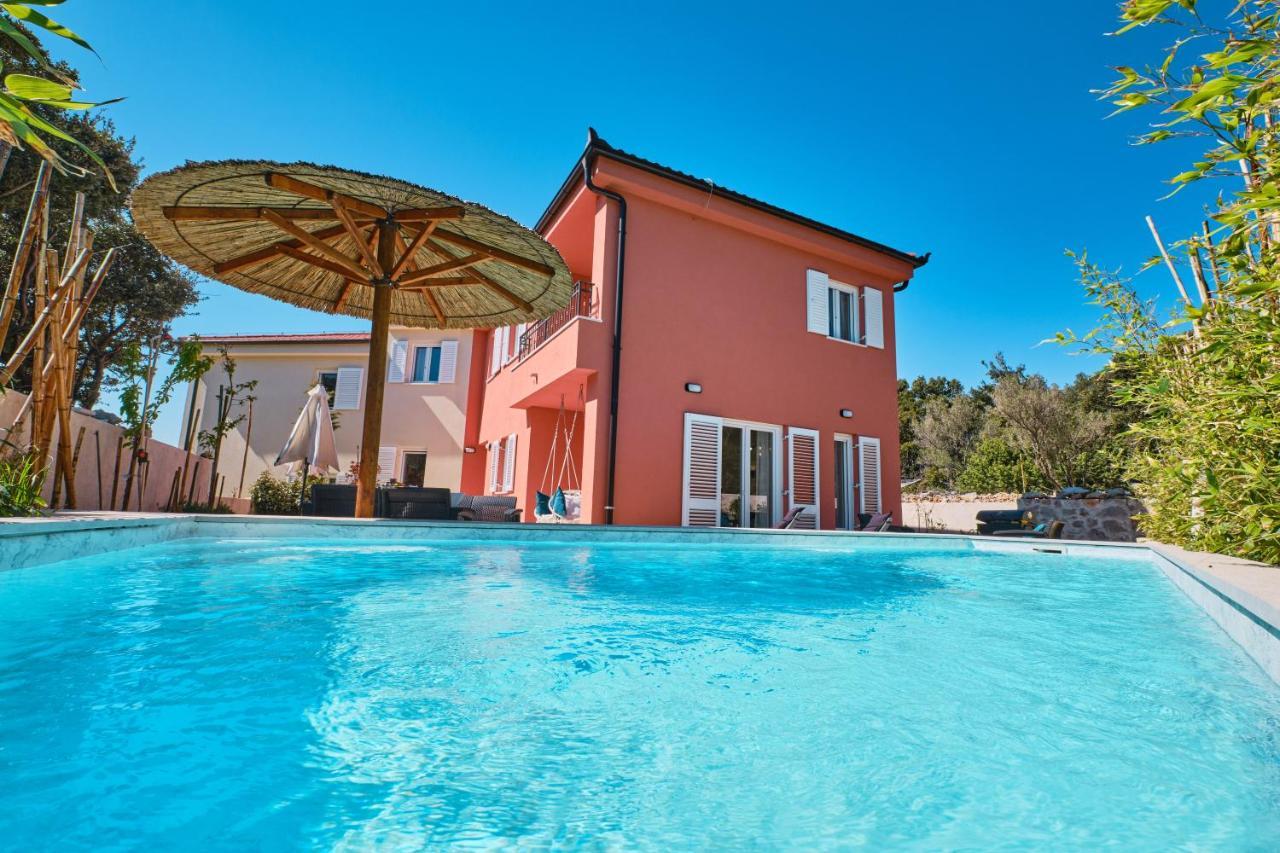 Meacres Sun Villa Miholascica Buitenkant foto