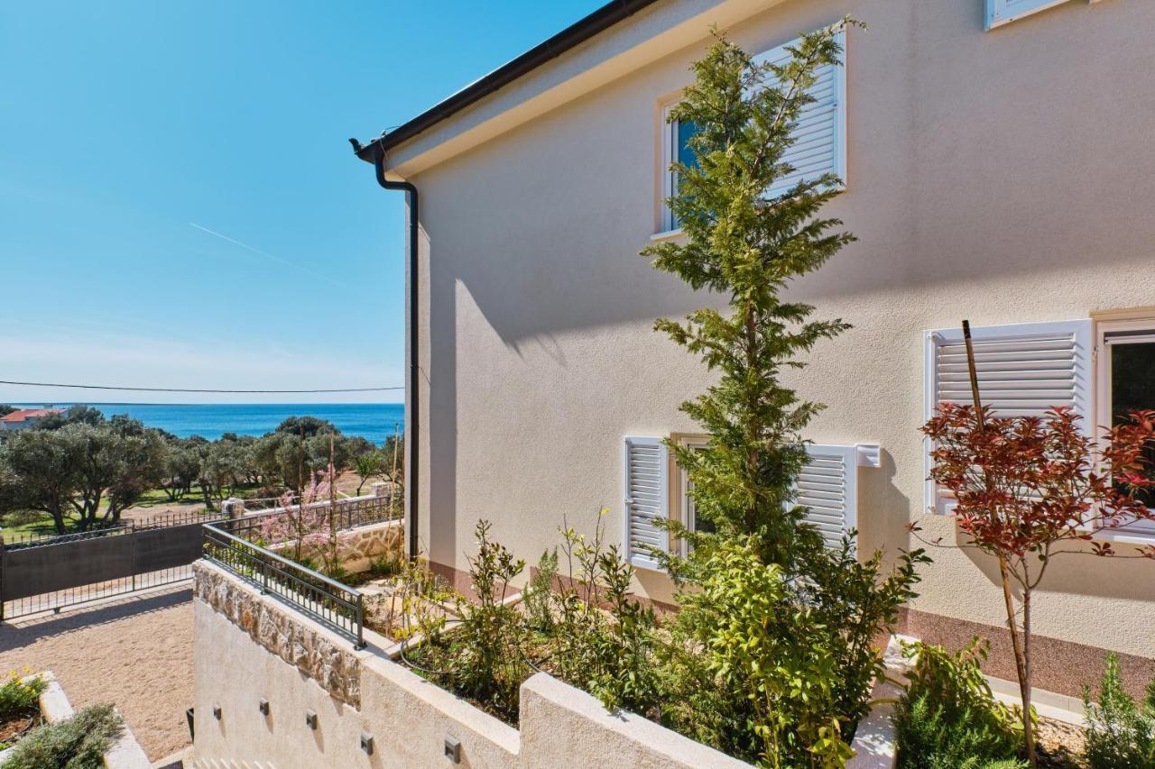 Meacres Sun Villa Miholascica Buitenkant foto